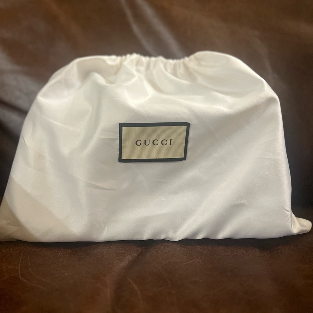 GG Chain Shoulder Bag